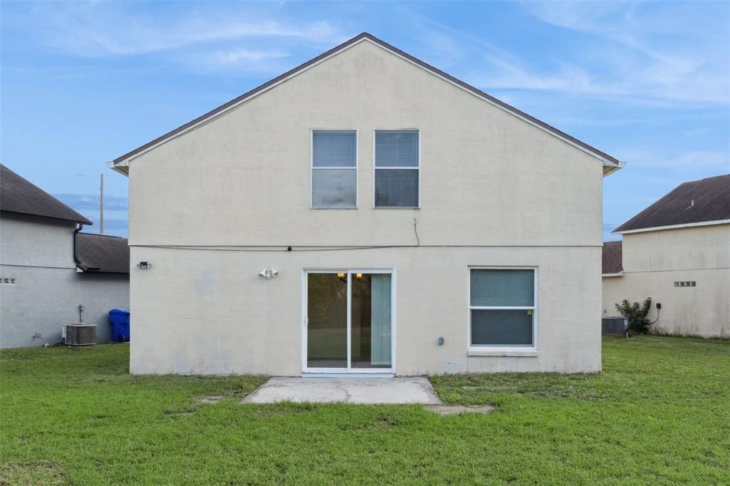 For Rent: $1,950 (3 beds, 2 baths, 1679 Square Feet)