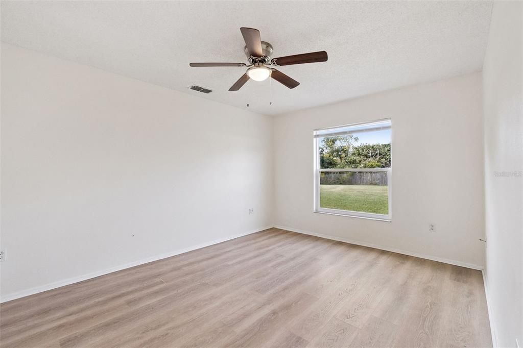 For Rent: $1,950 (3 beds, 2 baths, 1679 Square Feet)