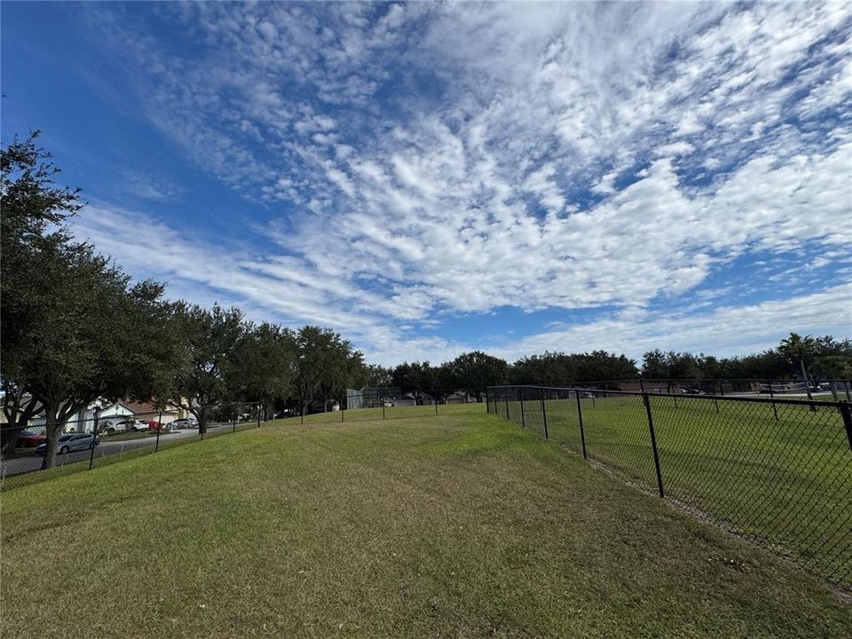 出租: $2,245 (4 贝兹, 2 浴室, 2065 平方英尺)