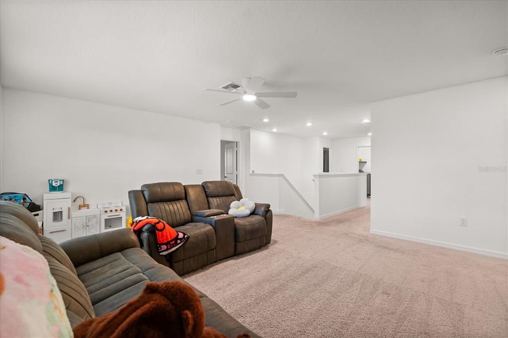 For Sale: $459,000 (5 beds, 2 baths, 3016 Square Feet)