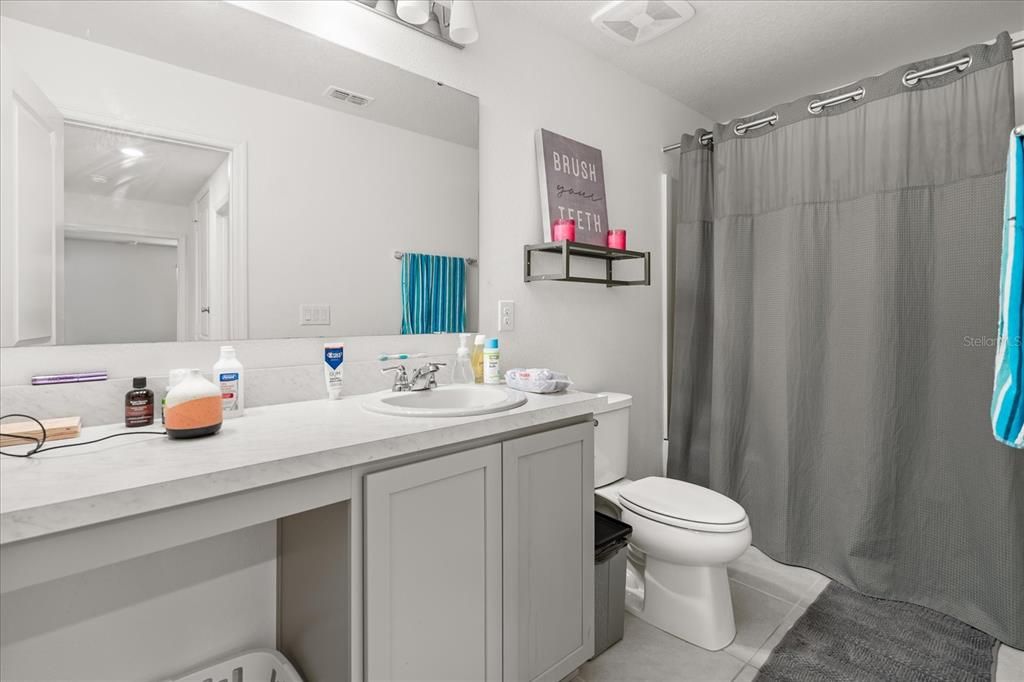 For Sale: $459,000 (5 beds, 2 baths, 3016 Square Feet)