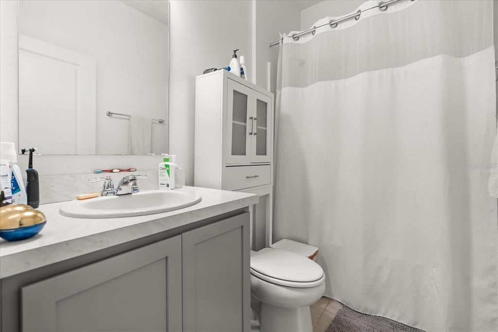 For Sale: $459,000 (5 beds, 2 baths, 3016 Square Feet)