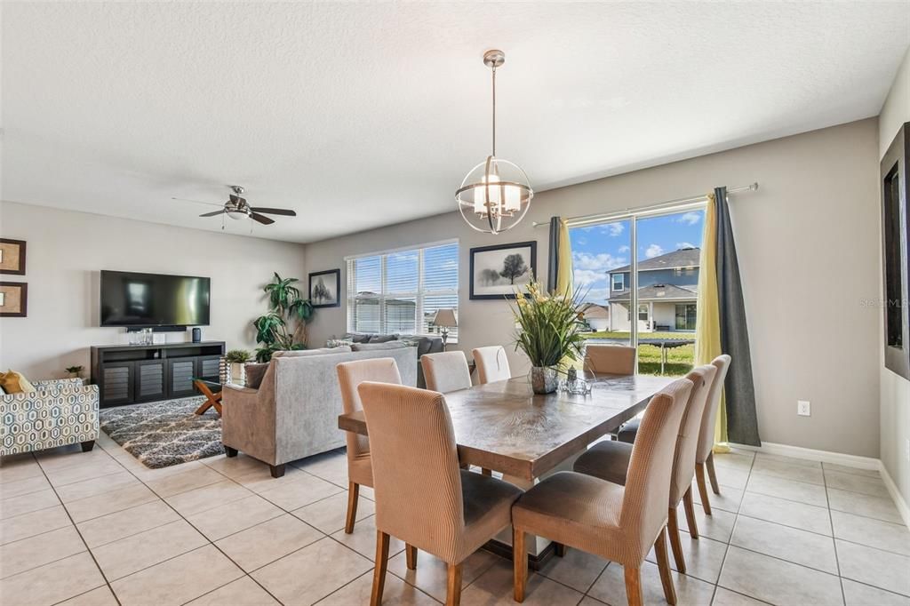 For Sale: $399,990 (4 beds, 2 baths, 2334 Square Feet)