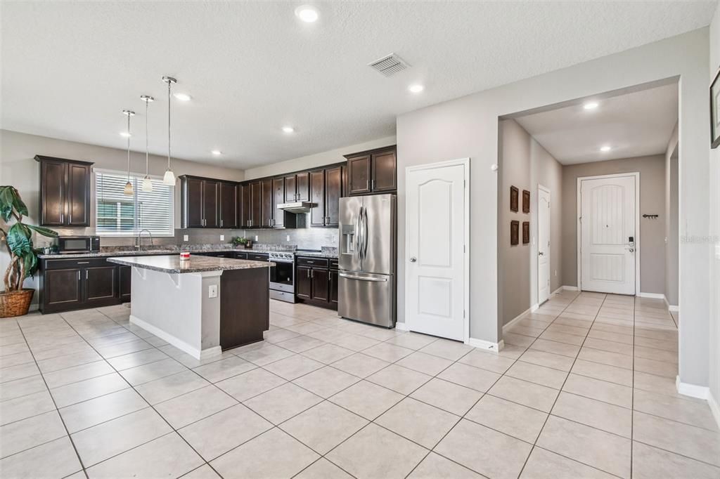 For Sale: $399,990 (4 beds, 2 baths, 2334 Square Feet)