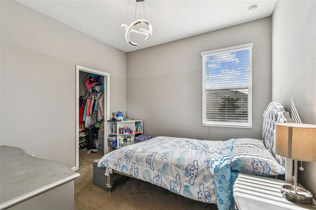 For Sale: $399,990 (4 beds, 2 baths, 2334 Square Feet)