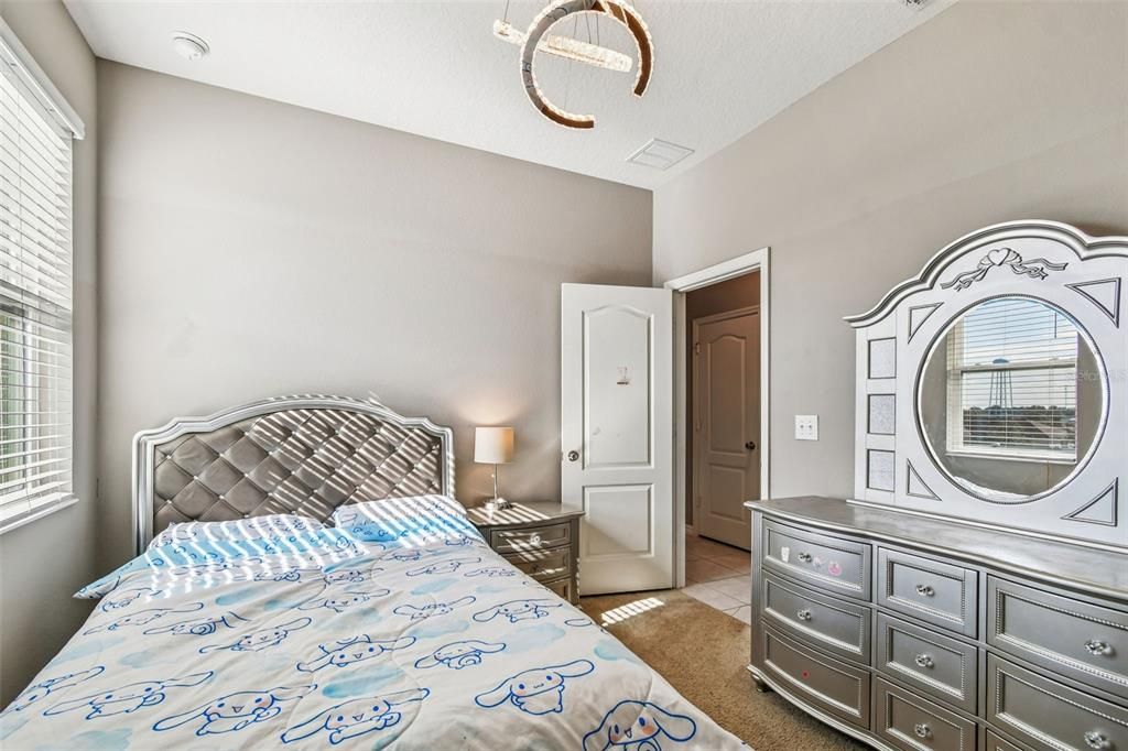 For Sale: $399,990 (4 beds, 2 baths, 2334 Square Feet)