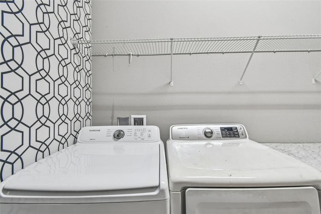 For Sale: $399,990 (4 beds, 2 baths, 2334 Square Feet)