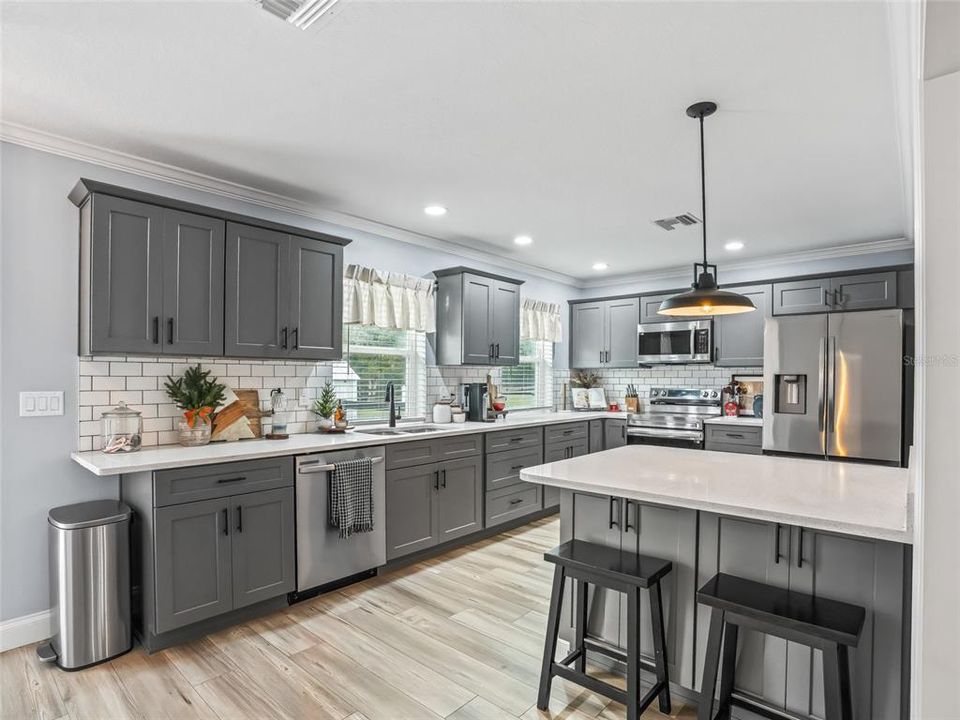 待售: $1,800,000 (5 贝兹, 3 浴室, 3174 平方英尺)