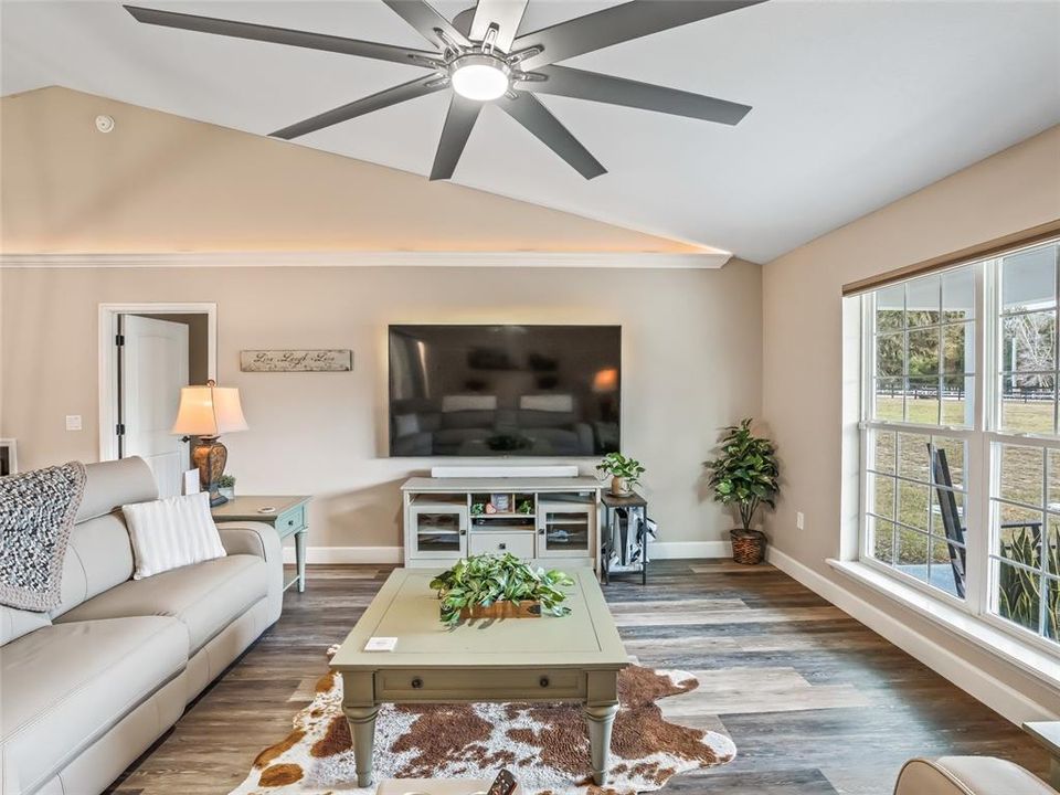 待售: $1,800,000 (5 贝兹, 3 浴室, 3174 平方英尺)