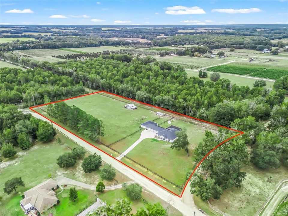 待售: $1,800,000 (5 贝兹, 3 浴室, 3174 平方英尺)