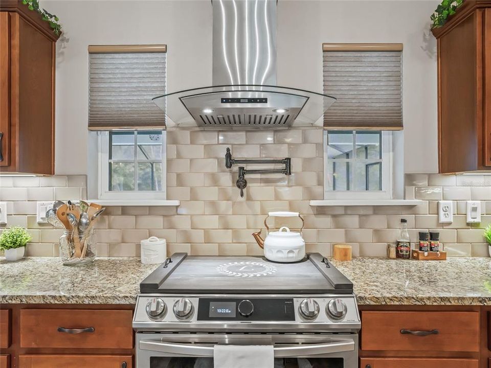 待售: $1,800,000 (5 贝兹, 3 浴室, 3174 平方英尺)