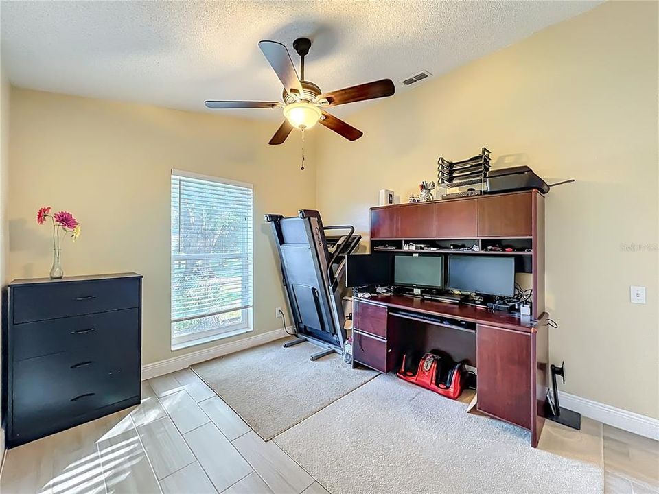 待售: $585,000 (4 贝兹, 2 浴室, 2057 平方英尺)