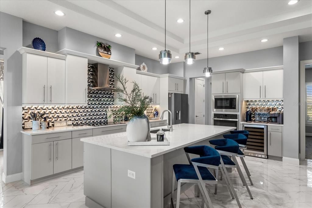 На продажу: $840,000 (4 спален, 3 ванн, 2701 Квадратных фут)