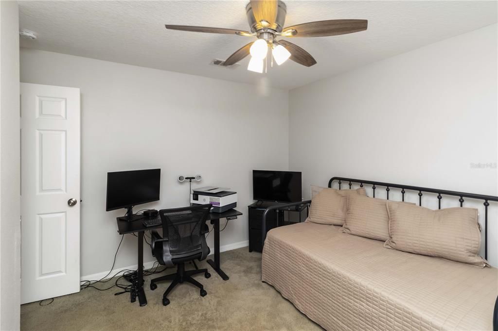 For Sale: $299,900 (3 beds, 2 baths, 1303 Square Feet)