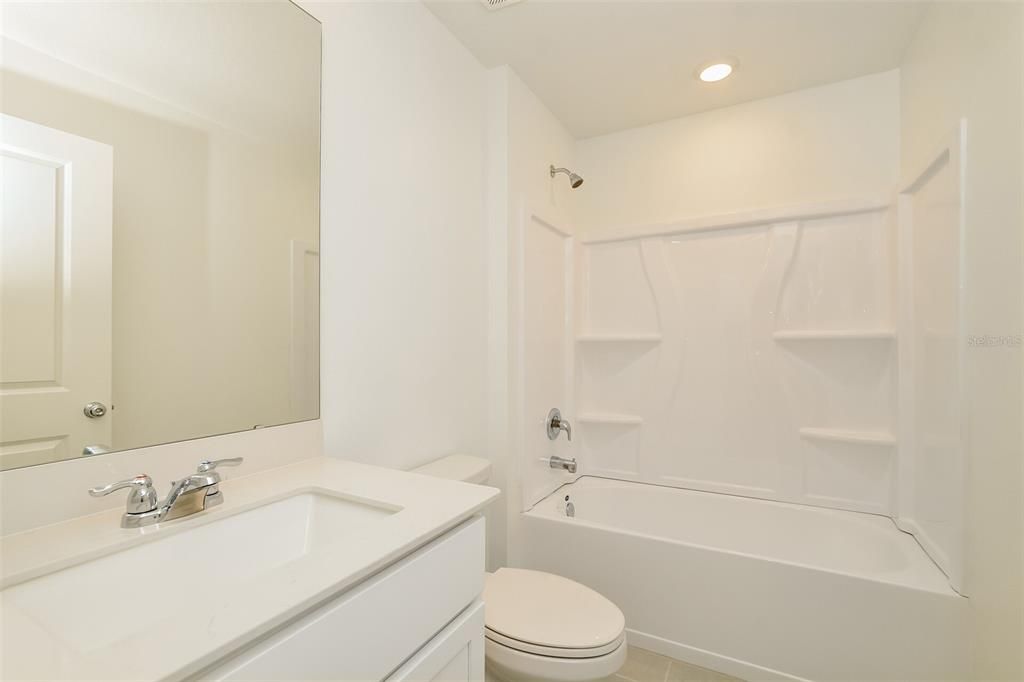 En Renta: $2,110 (4 camas, 3 baños, 2174 Pies cuadrados)