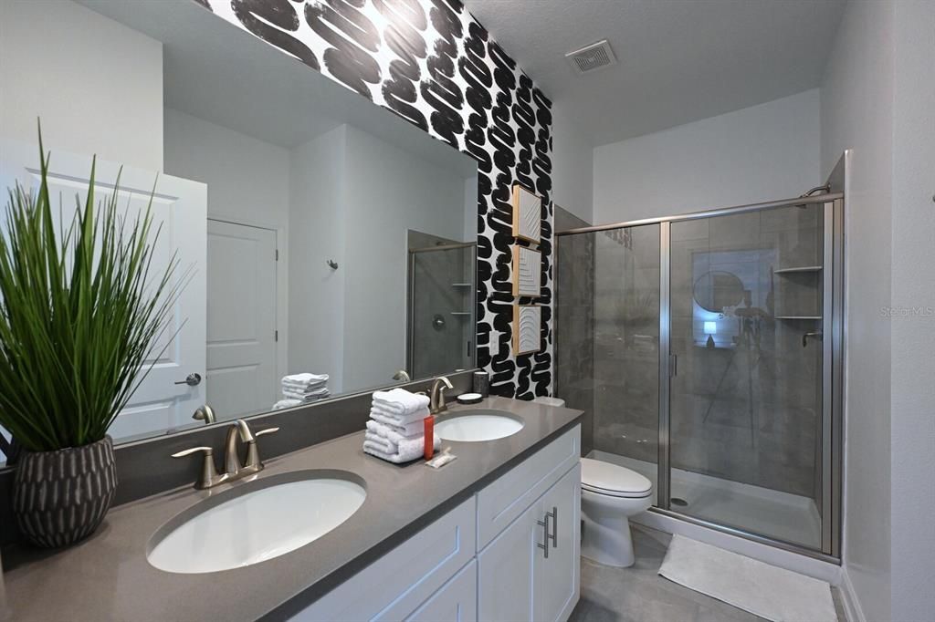 En Venta: $949,000 (8 camas, 5 baños, 4289 Pies cuadrados)