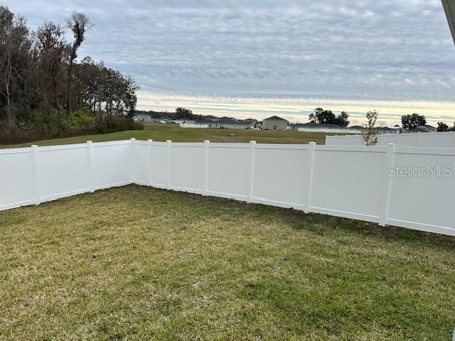 出租: $2,000 (3 贝兹, 2 浴室, 1428 平方英尺)