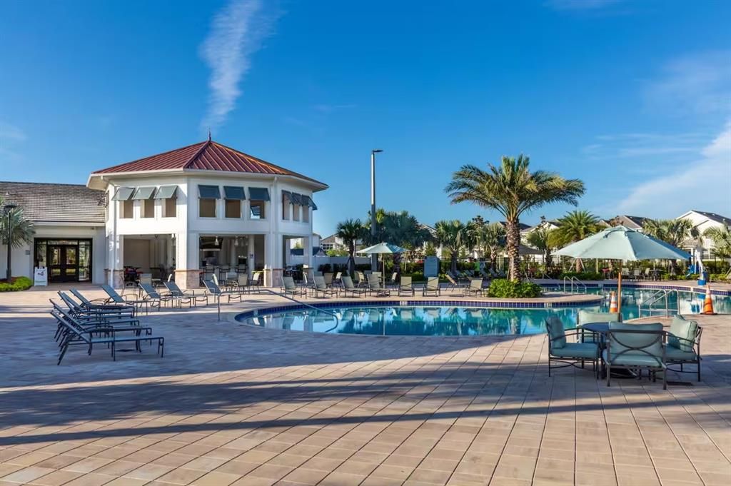 En Venta: $949,000 (8 camas, 5 baños, 4289 Pies cuadrados)