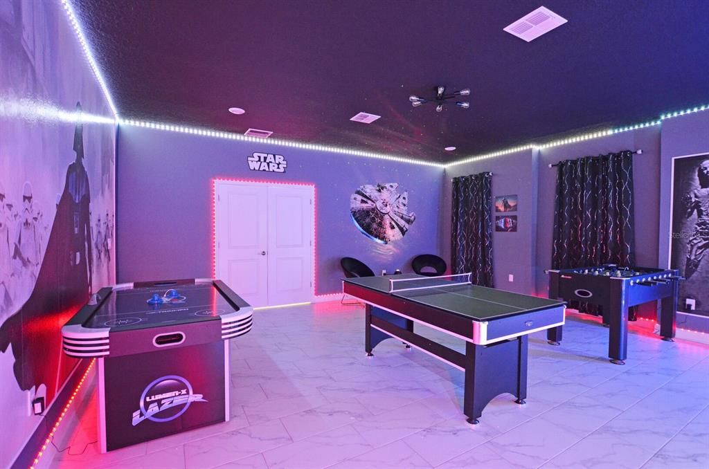 En Venta: $949,000 (8 camas, 5 baños, 4289 Pies cuadrados)