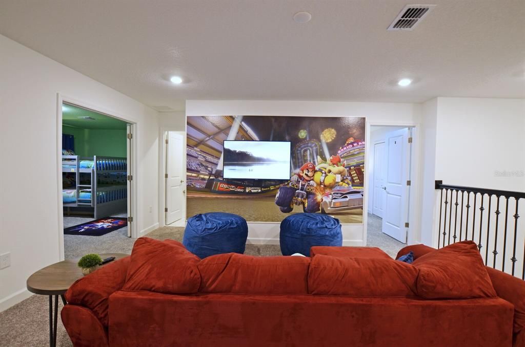 En Venta: $949,000 (8 camas, 5 baños, 4289 Pies cuadrados)