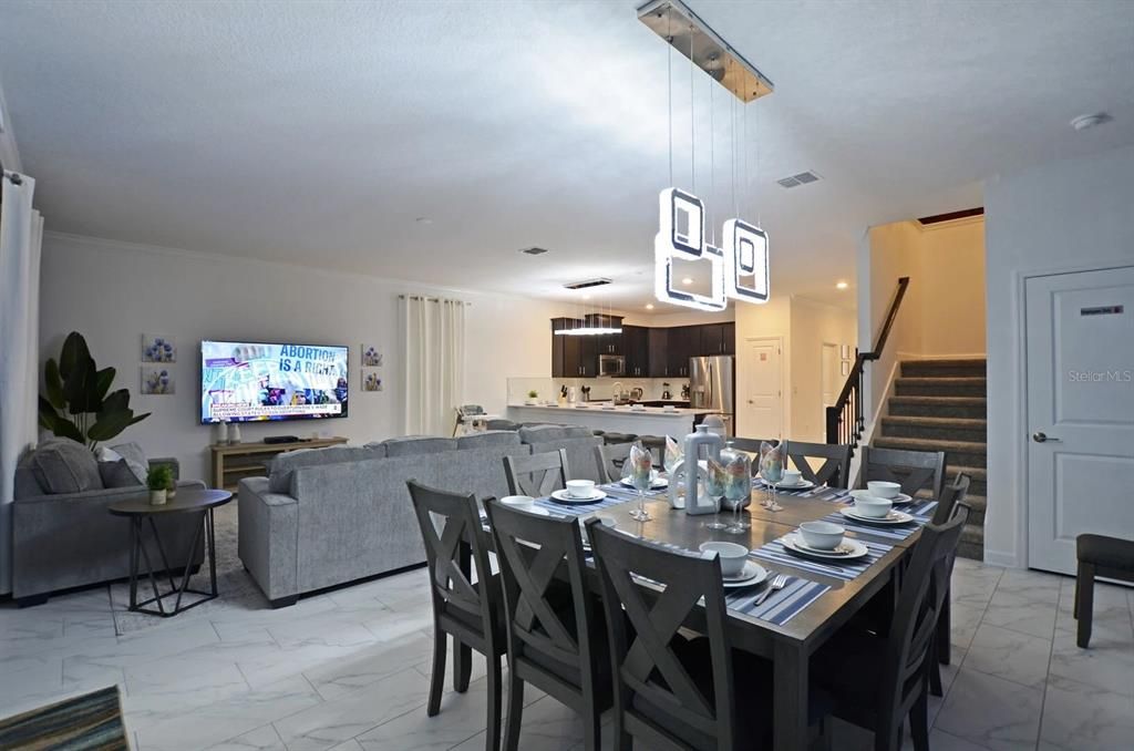 En Venta: $949,000 (8 camas, 5 baños, 4289 Pies cuadrados)