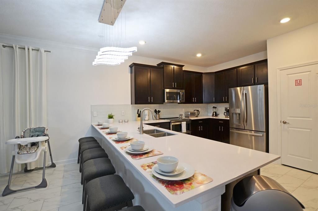 En Venta: $949,000 (8 camas, 5 baños, 4289 Pies cuadrados)