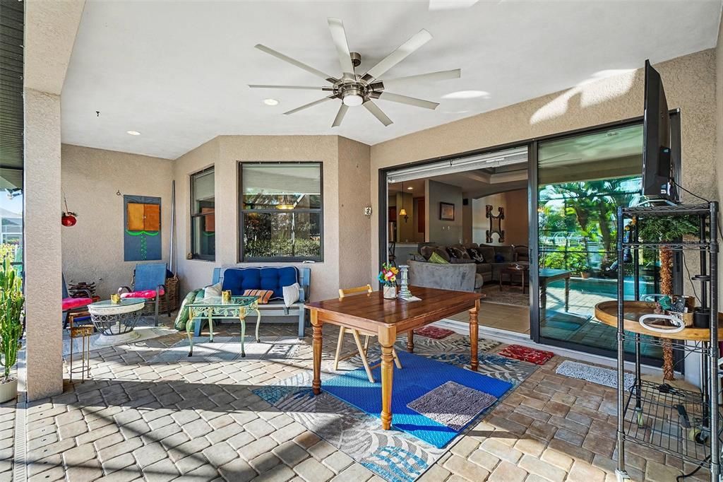 На продажу: $719,900 (3 спален, 3 ванн, 2315 Квадратных фут)