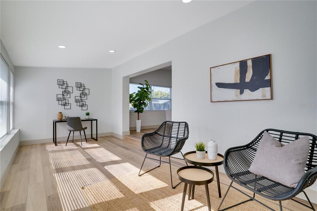 En Venta: $419,000 (3 camas, 2 baños, 1484 Pies cuadrados)