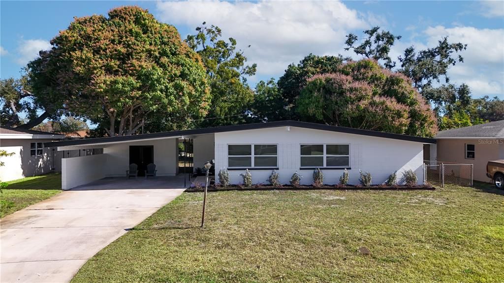 En Venta: $419,000 (3 camas, 2 baños, 1484 Pies cuadrados)