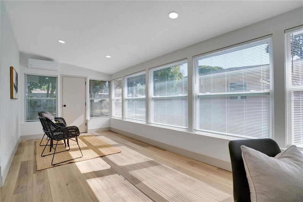 En Venta: $419,000 (3 camas, 2 baños, 1484 Pies cuadrados)