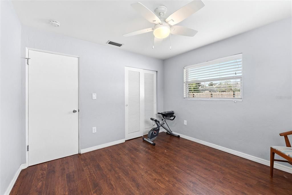 For Sale: $415,000 (3 beds, 2 baths, 1340 Square Feet)