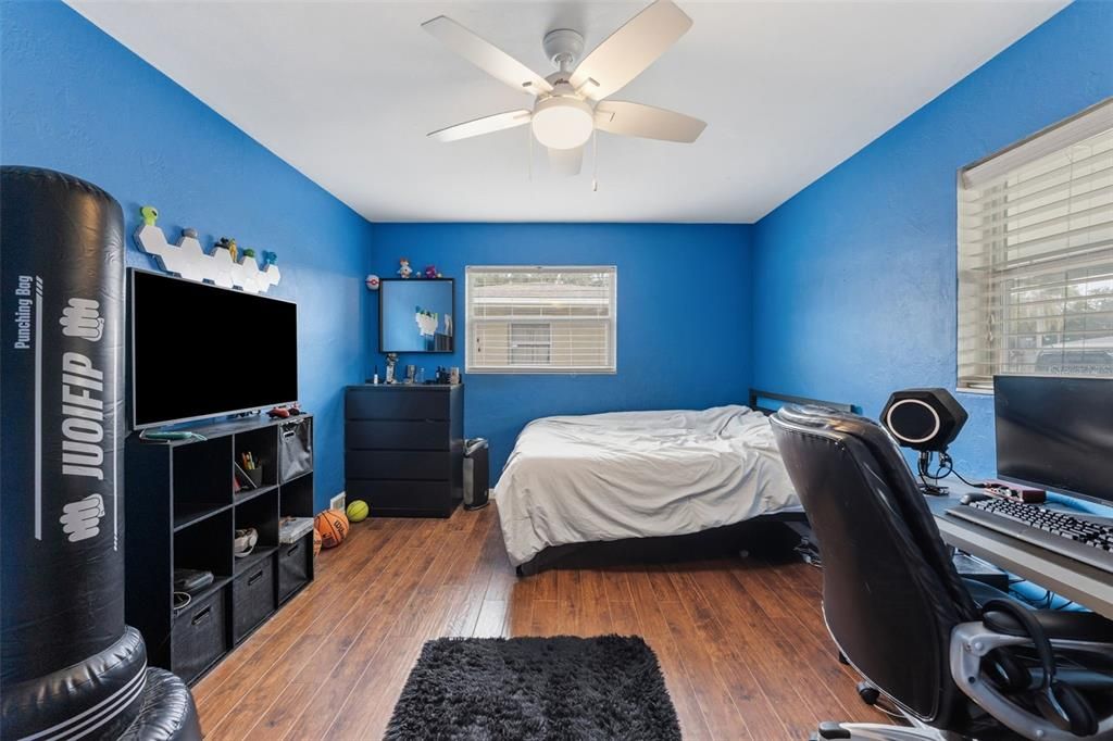 For Sale: $415,000 (3 beds, 2 baths, 1340 Square Feet)