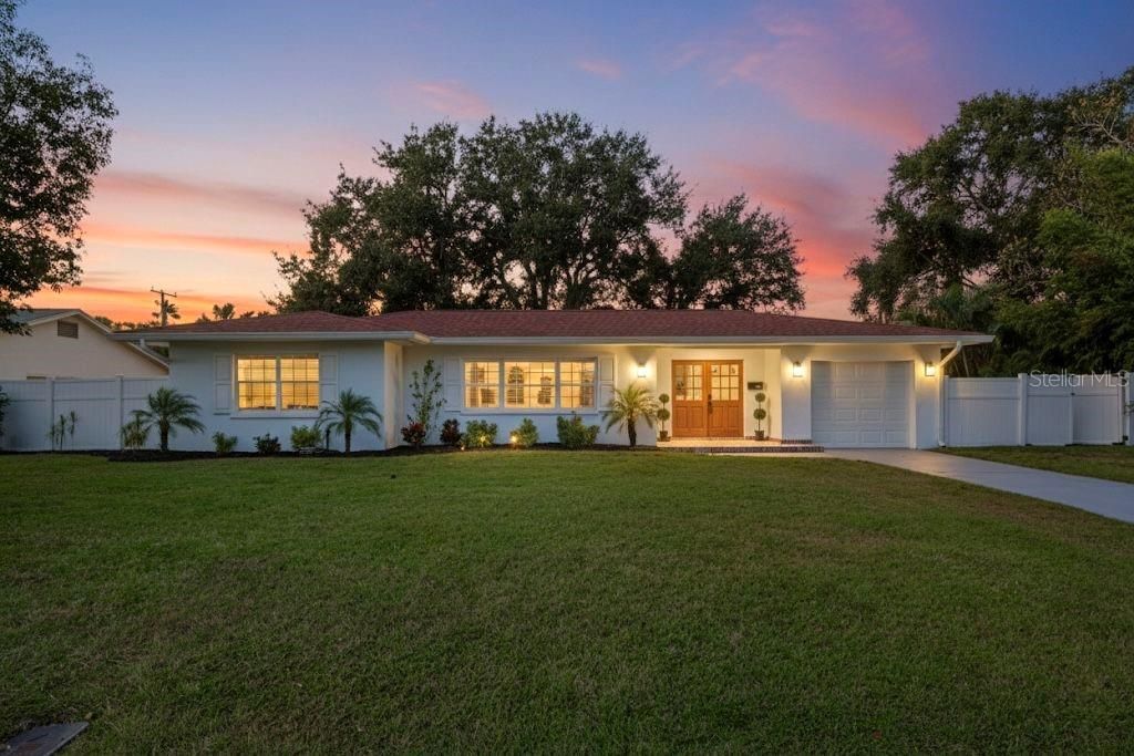 На продажу: $839,000 (3 спален, 2 ванн, 2175 Квадратных фут)