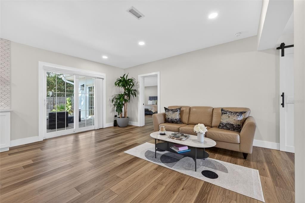 На продажу: $839,000 (3 спален, 2 ванн, 2175 Квадратных фут)