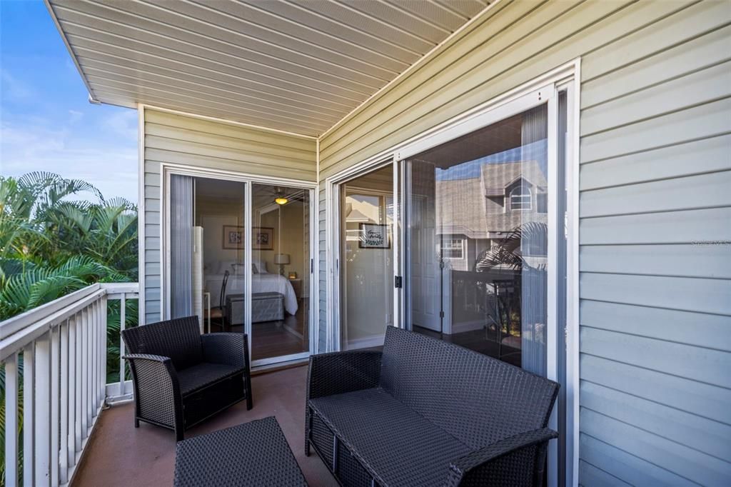 出租: $2,000 (2 贝兹, 1 浴室, 930 平方英尺)