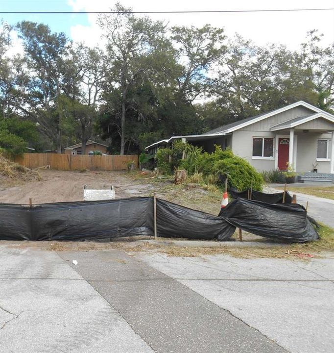 待售: $149,999 (0.12 acres)