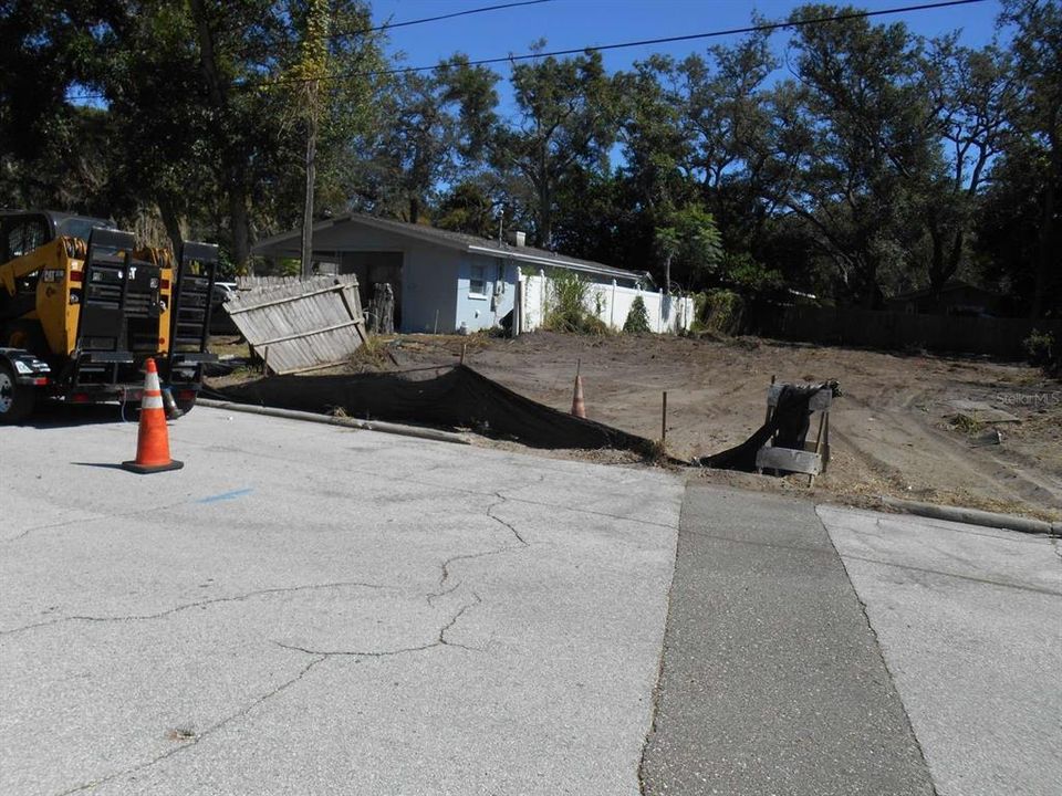 待售: $149,999 (0.12 acres)