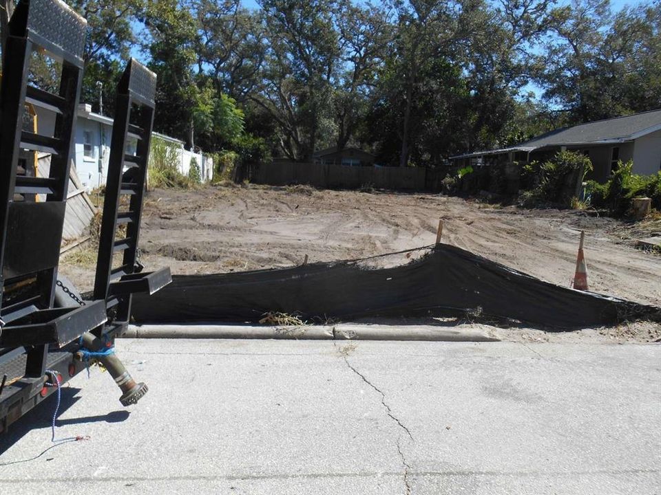 待售: $149,999 (0.12 acres)