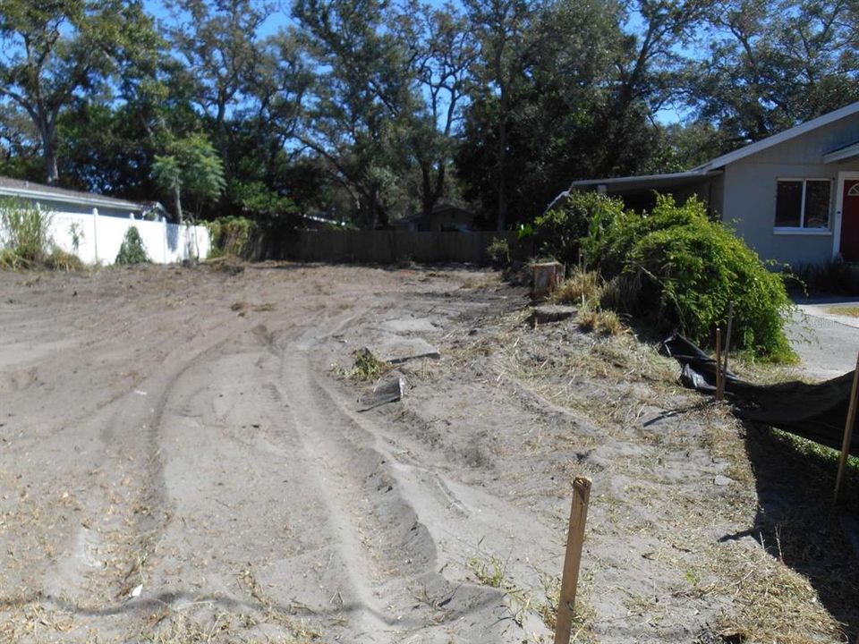 待售: $149,999 (0.12 acres)