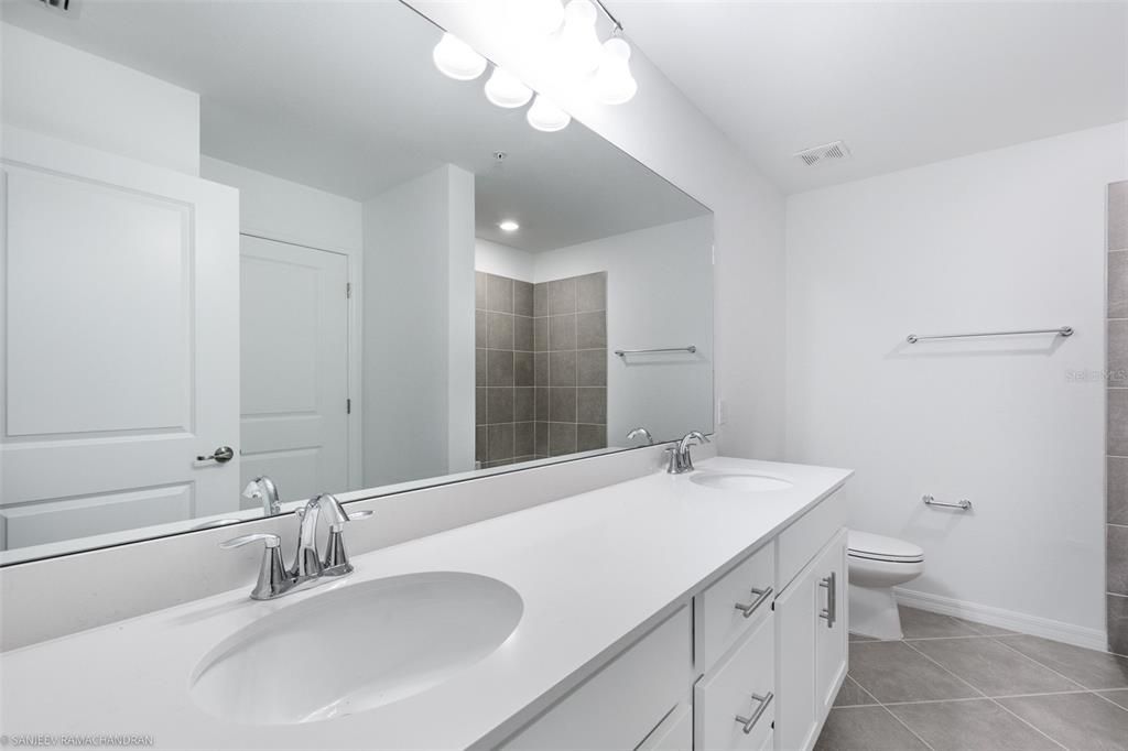 出租: $1,900 (3 贝兹, 2 浴室, 1407 平方英尺)