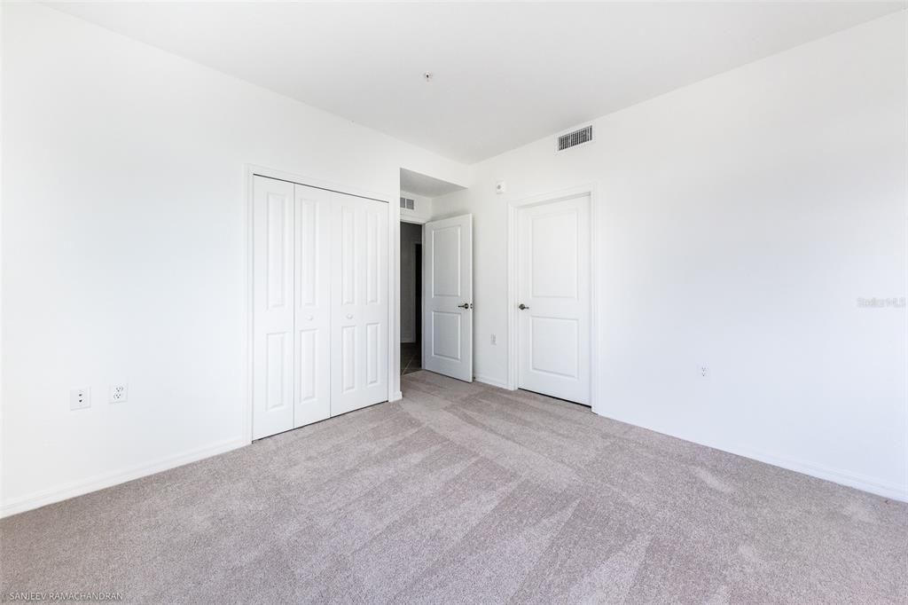 出租: $1,900 (3 贝兹, 2 浴室, 1407 平方英尺)