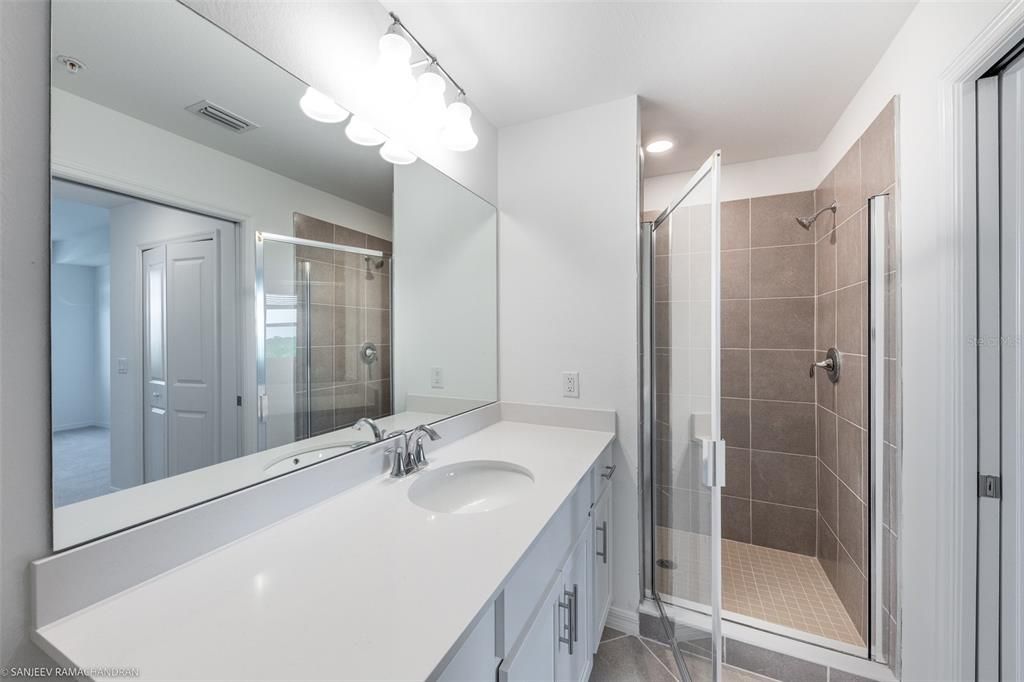 出租: $1,900 (3 贝兹, 2 浴室, 1407 平方英尺)