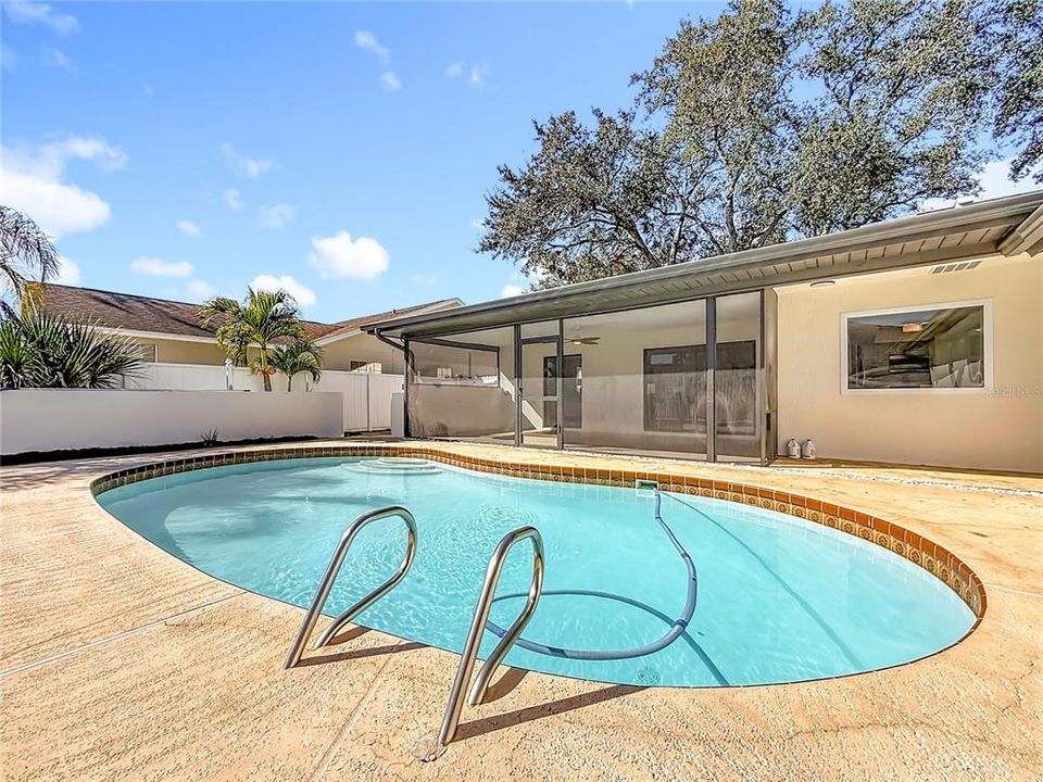 For Sale: $725,000 (4 beds, 2 baths, 2316 Square Feet)