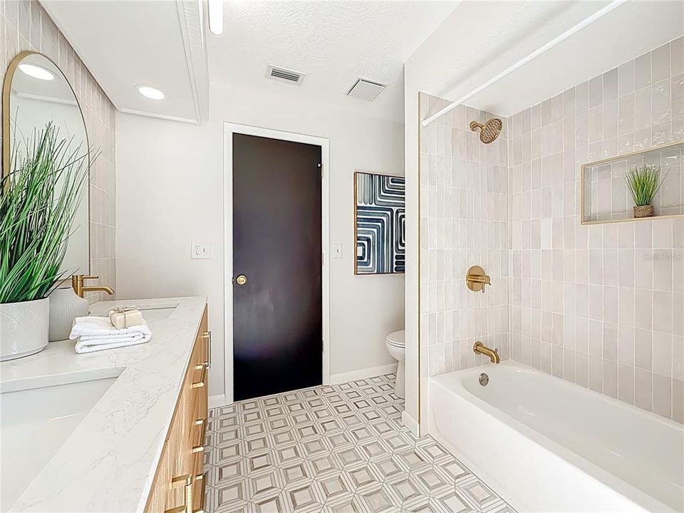 For Sale: $725,000 (4 beds, 2 baths, 2316 Square Feet)