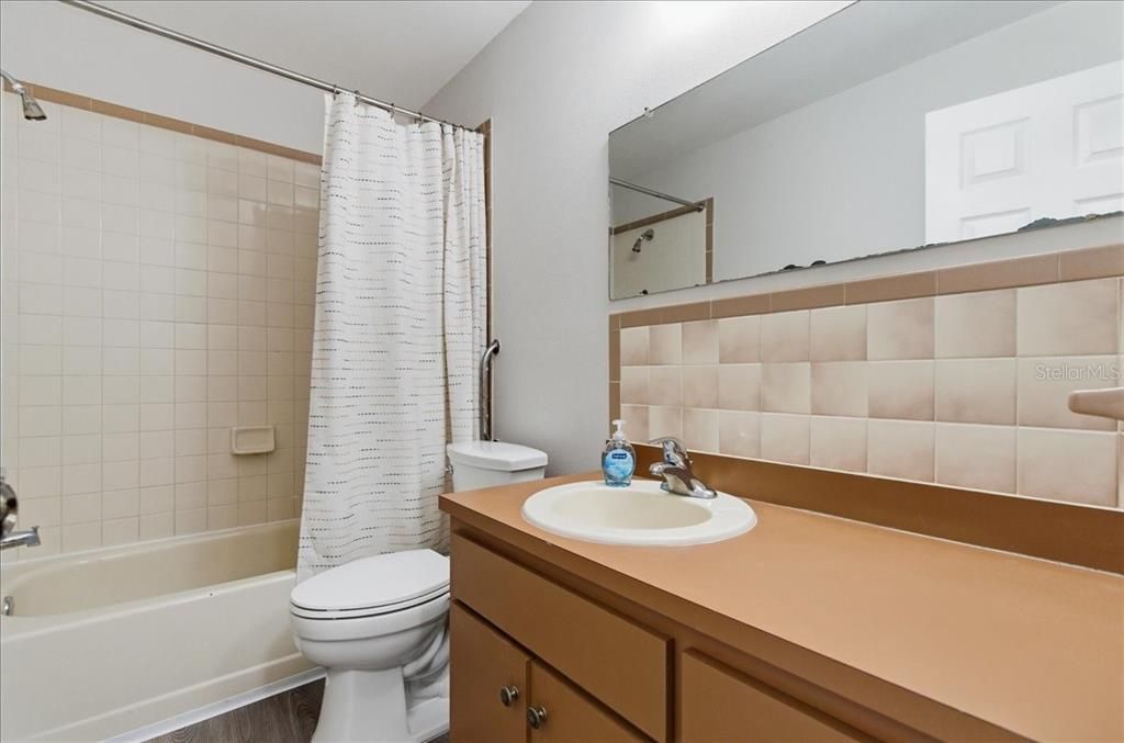 For Rent: $1,850 (2 beds, 2 baths, 1000 Square Feet)