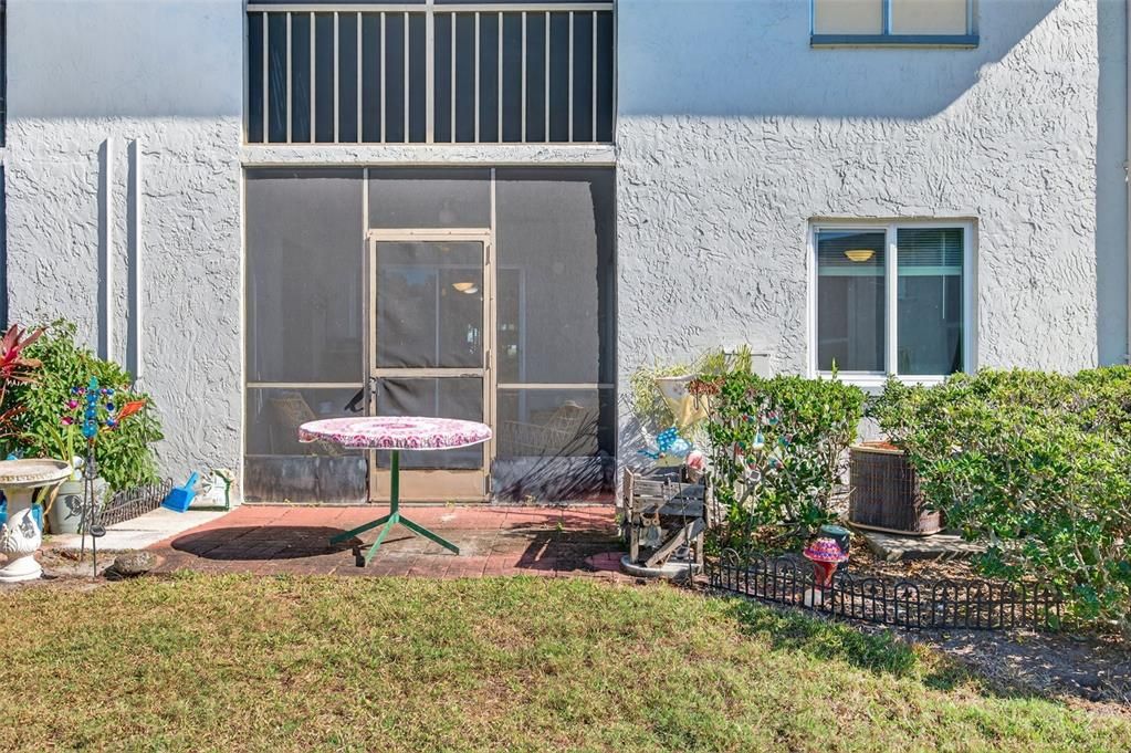 На продажу: $210,000 (2 спален, 2 ванн, 960 Квадратных фут)