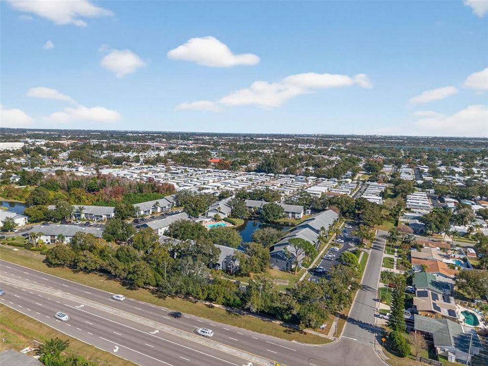 На продажу: $210,000 (2 спален, 2 ванн, 960 Квадратных фут)