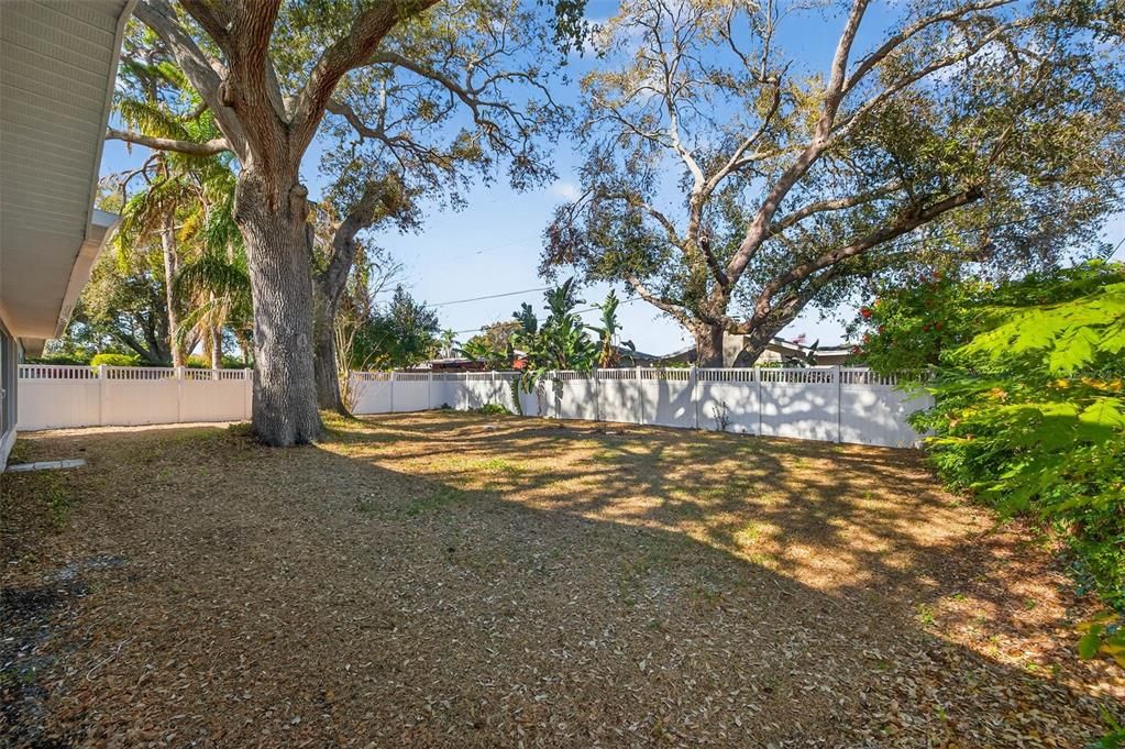 For Sale: $495,000 (3 beds, 2 baths, 1598 Square Feet)