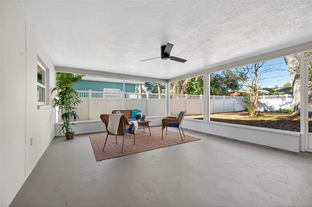 For Sale: $495,000 (3 beds, 2 baths, 1598 Square Feet)