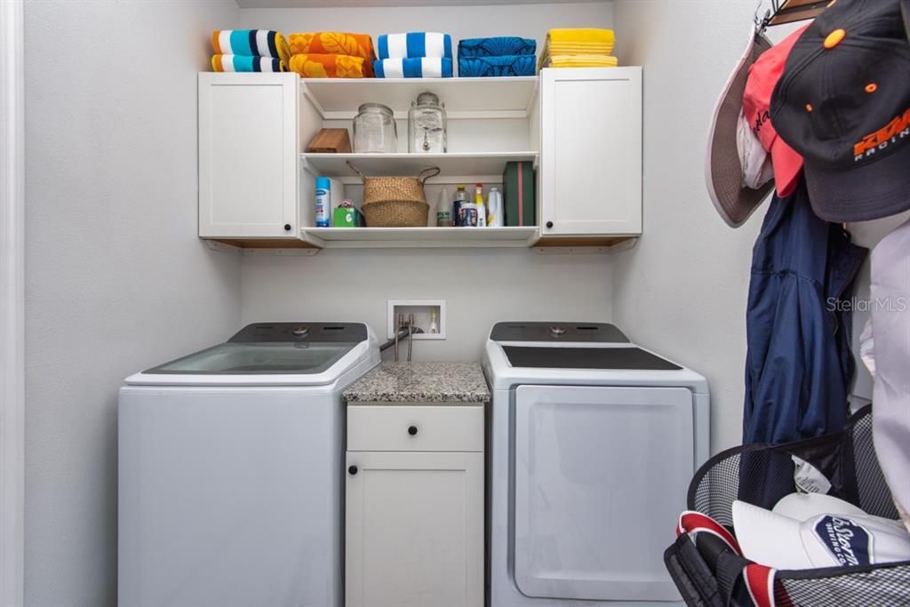 En Venta: $550,000 (3 camas, 2 baños, 1710 Pies cuadrados)